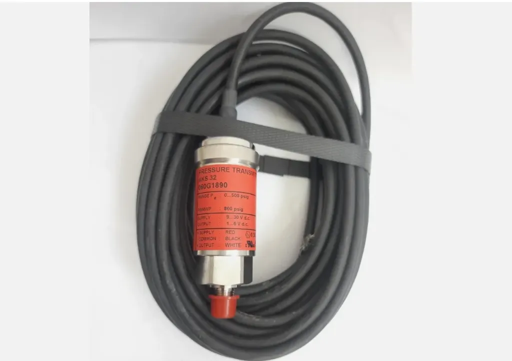 Danfoss  Pressure  Transmitter  AKS32 060G1890 0 TO 500 PSI