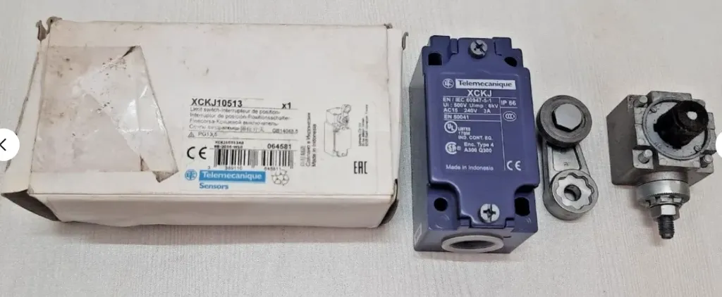 Telemecanique Limit Switch Model no.  XCKJ10513   Free Shipping