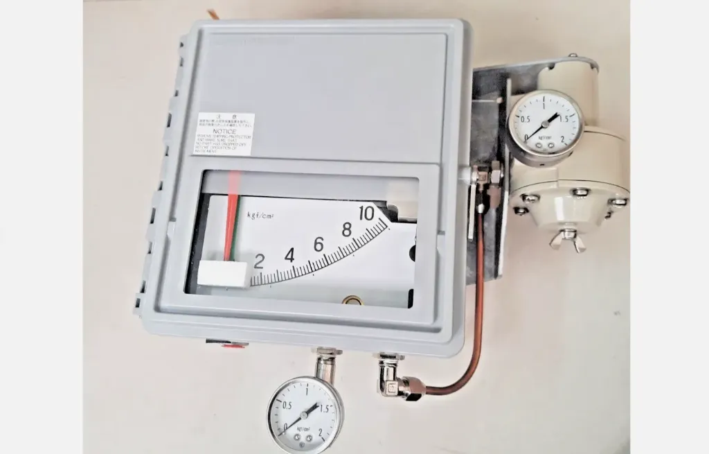 Azbil KGPA12-01010A1S-7G Field Type Indicating Controller Product R-JSYKL-41-011