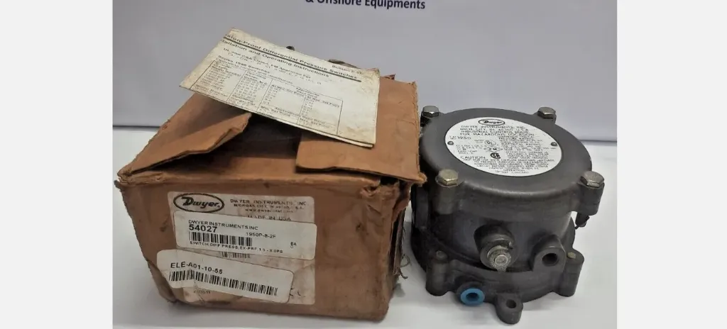 Dwyer 1950P-8-2F Explosion Proof Differential Pressure Switch