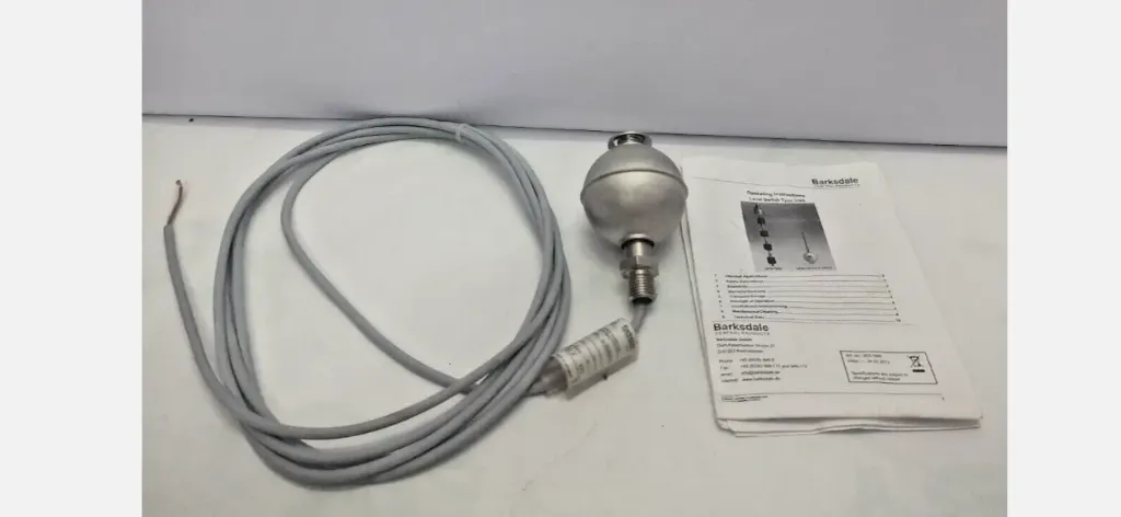 Barksdale 0111-483 Type UNS-VA1/4-K3-VA52/1(2)  Level Switch Expedite Shipping