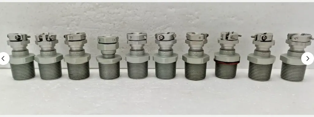 Eaton Crouse Hinds  ADE 1F2 Anchorage CAP184222 Lot Of 10 Pc