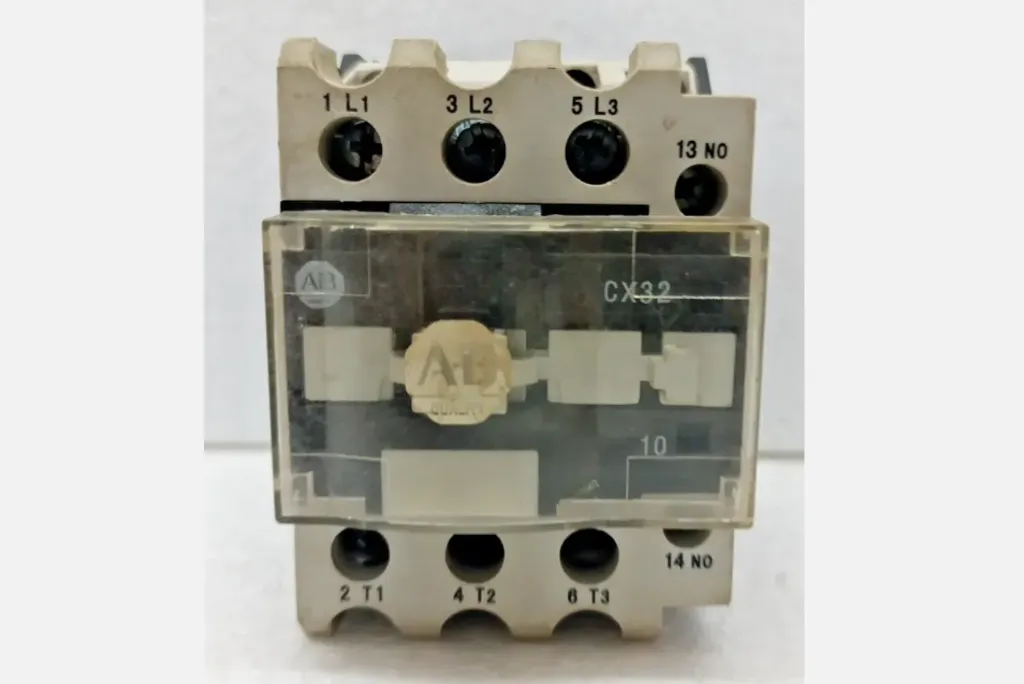 Allen Bradley 100-CX32*10 A 100-CX32Y10 A New Old Stock Free Expedite Shipping