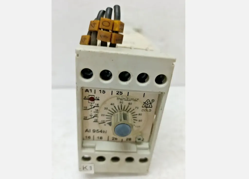 E.dold AI 954N.82 DC 24V  5-100 S Used E.Dold & Sohne Free Expedite Shipping