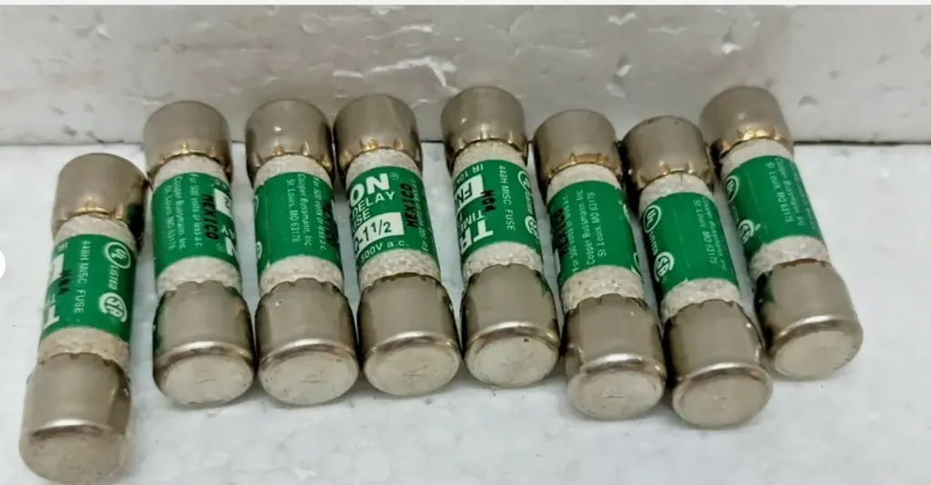 Bussmann FNQ-1½ TRON Time-Delay Fuse 1.5A 500V Class CC 10kA UL Lot of 8 Pcs