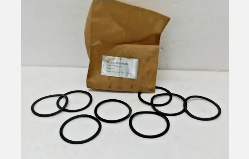 Back-Up Ring 8-330 030068-08 OEM Hydraulic Seal Lot of 8 Pcs