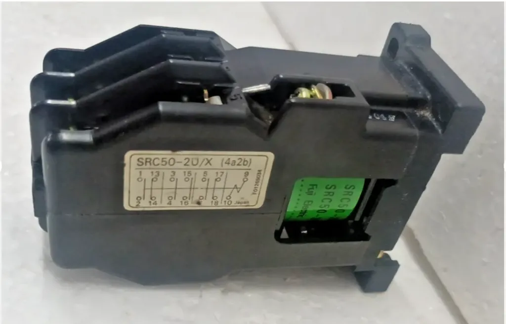 Fuji Electric SRC50-2U/X (4a2b) 110 V  Fuji Electric SRC50-2U/X (4a2b) 110 V