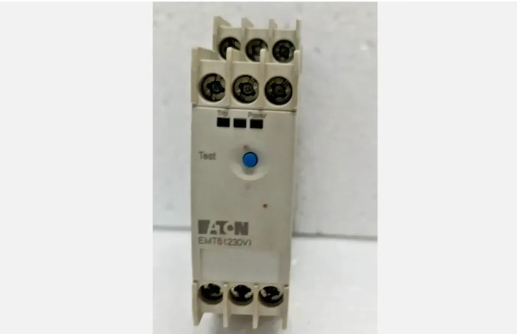 Eaton EMT6 (230 V) Thermistor Relay For Overload Relay Eaton EMT6