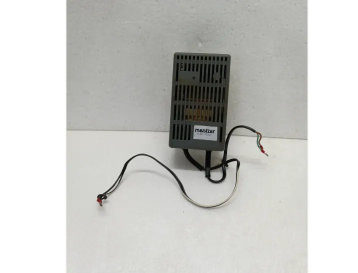 Mentzer Ladegerat Charger G 124-1 For Sealed lead acid Batteries 230 VAC