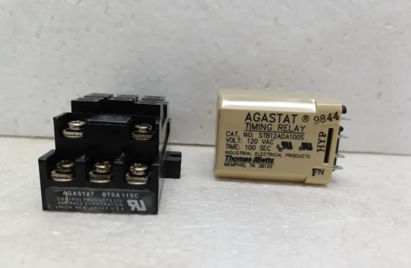 Agastat STB12ADA100S  Timing Relay  With BTSA 11SC  Volt 120 VAC Time 100 Sec