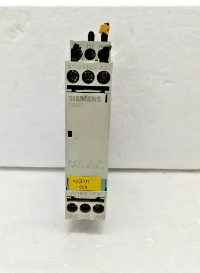 Siemens 3RS1800-1HP01  24 AC/DC-240 VAC Timer Relay Siemens Sirius 3RS1800-1HP01