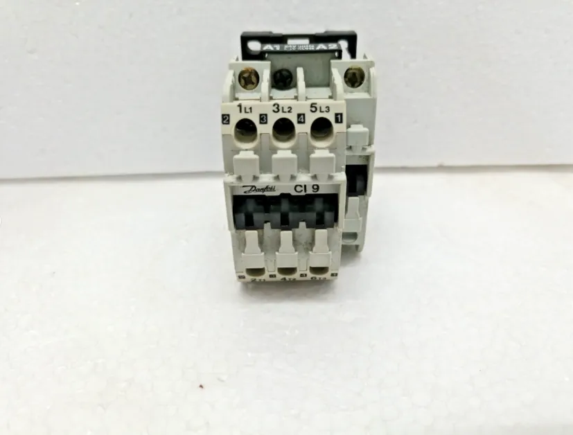 Danfoss CI 9 Type Auxillary Contactor 24 V 9A AC-3 690V 3 Pole  IEC 947-4-1