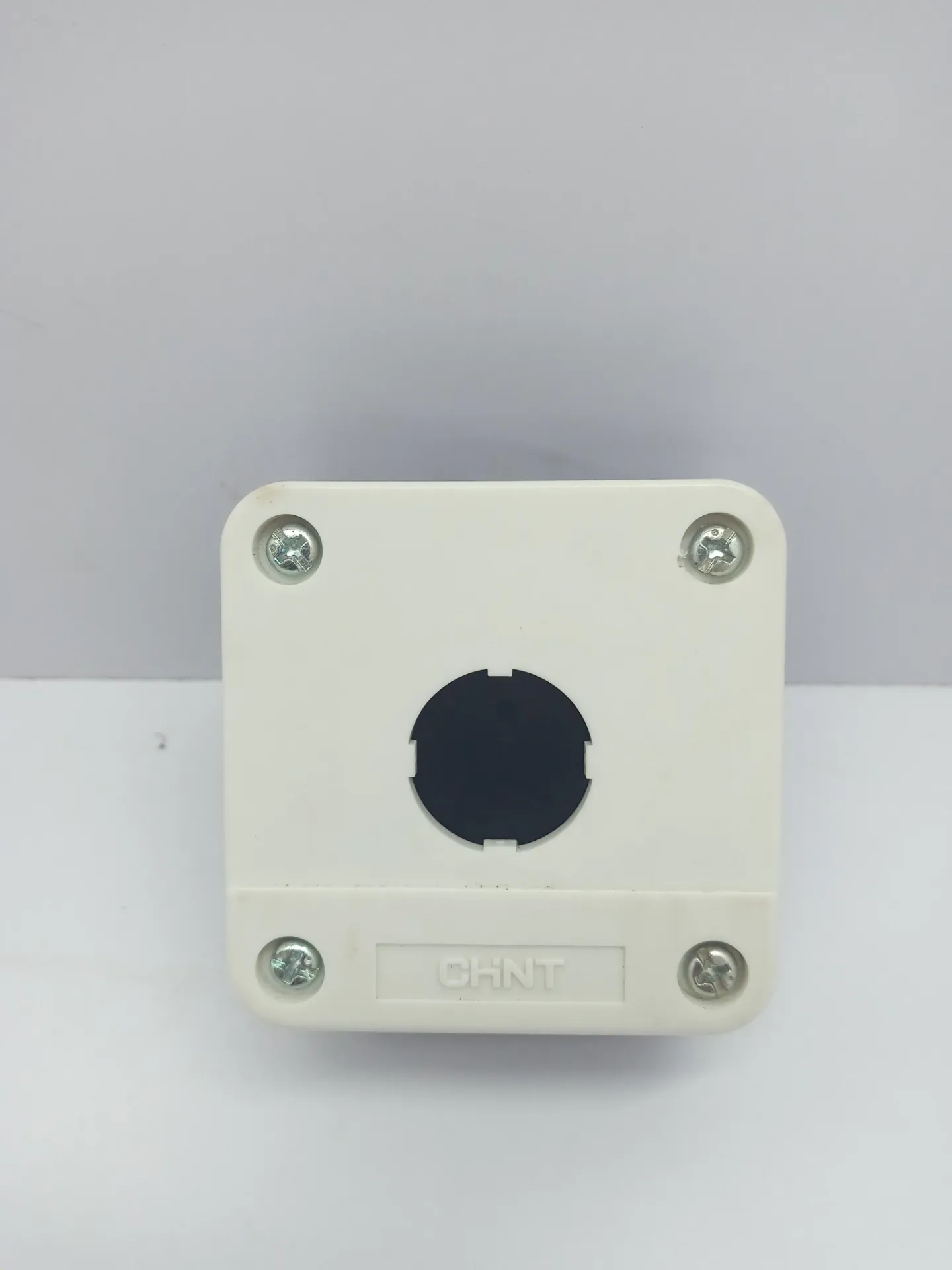 CHINT MP2-B01 573891 1-Hole Push Button Enclosure Control Station Box