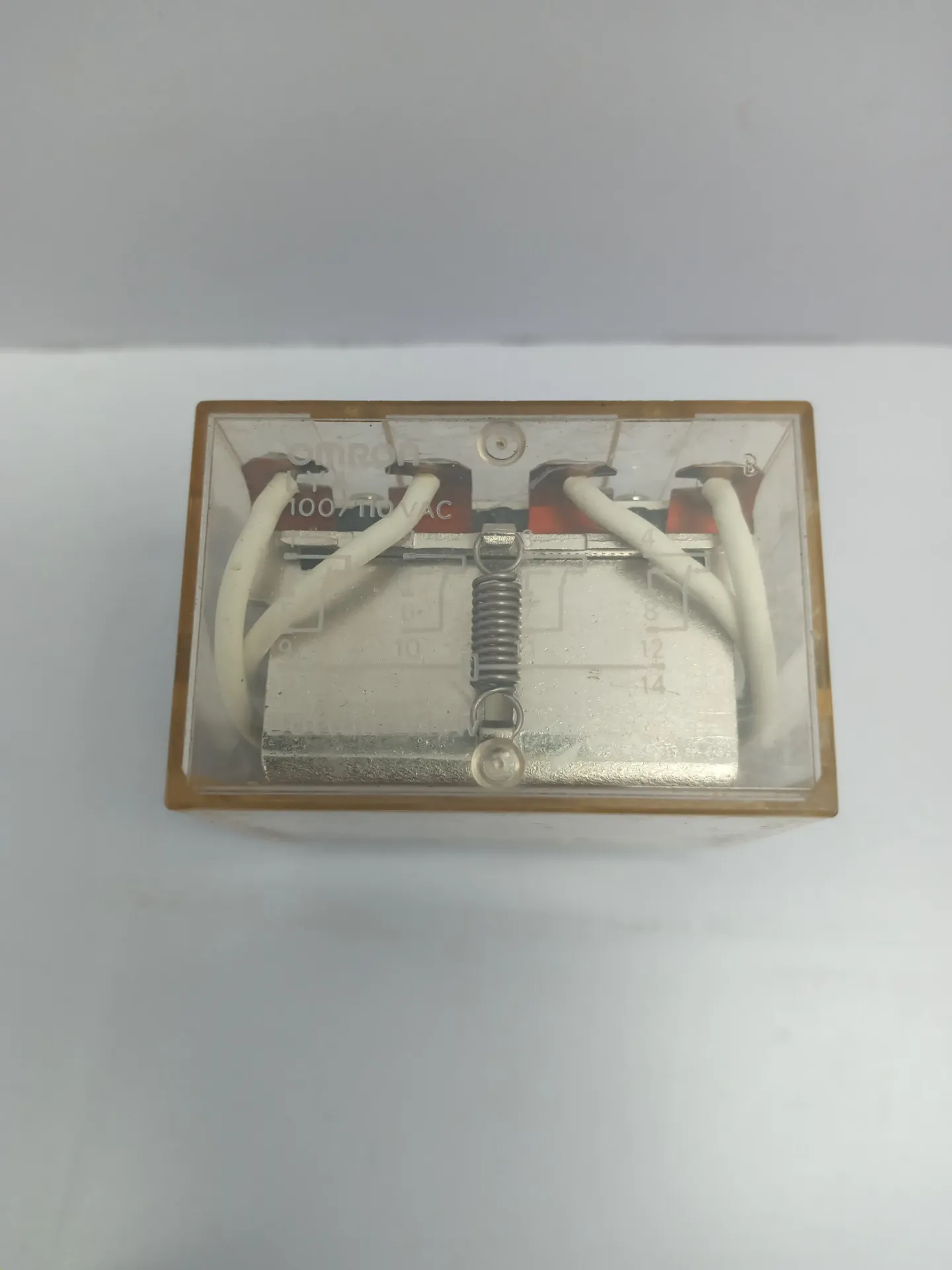 OMRON LY4 General Purpose Power Relay 4PDT 10A 100/110 VAC 14 Pin Lot of 2 Pcs