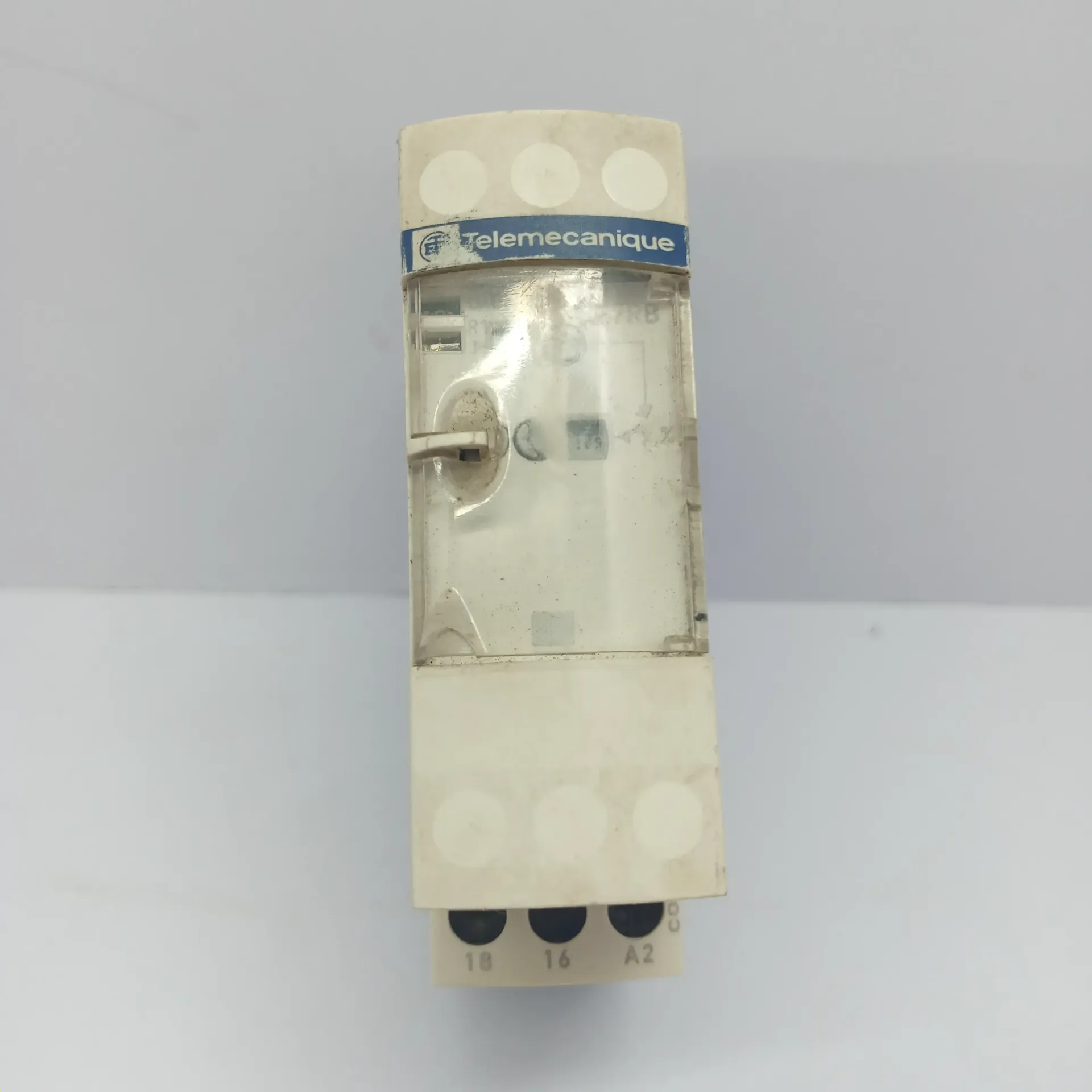 Telemecanique RE7RB11MW Off Delay Timing Relay 24-240V AC/DC 1C/O Schneider