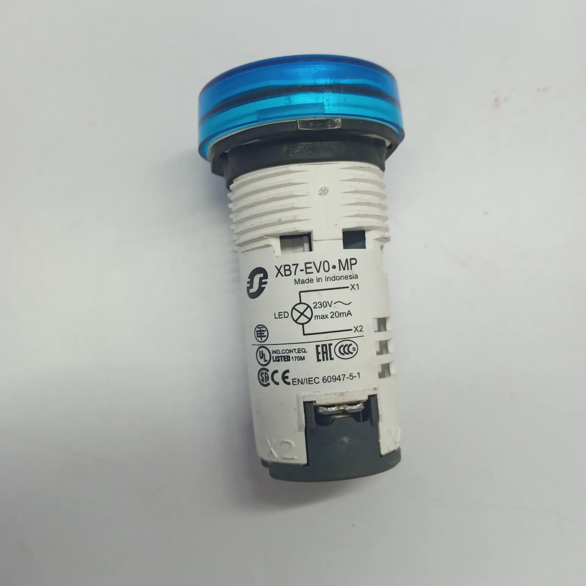 Schneider Electric XB7-EV0.MP  LED Pilot Light Indicator 22mm 230V AC