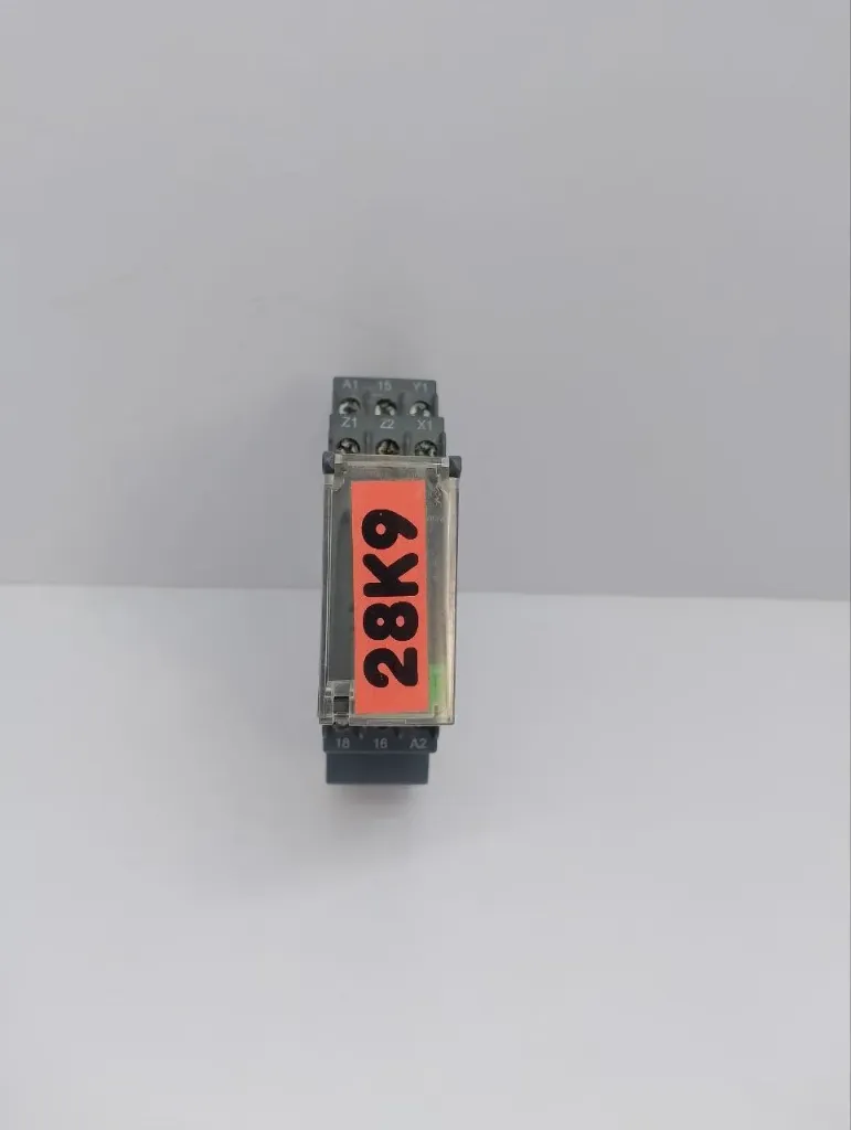TELEMECANIQUE RE22R1CMR Off-Delay Time Relay 24-240V AC/DC 0.05s-300h 8A