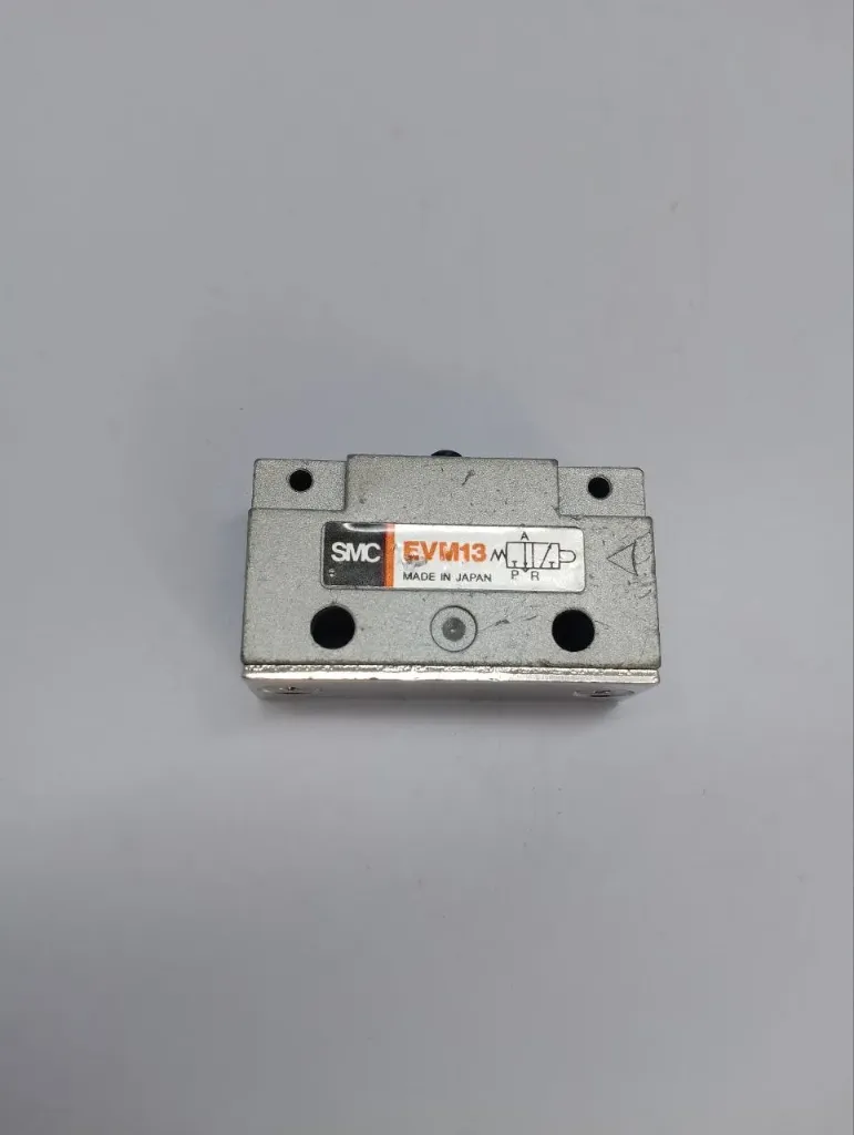 SMC EVM13 Mechanical Operated Pneumatic Valve 3/2 Way Lot of 5 Pcs
